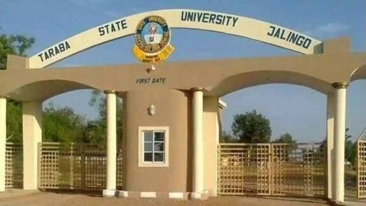Taraba varsity warns staff against extorting students