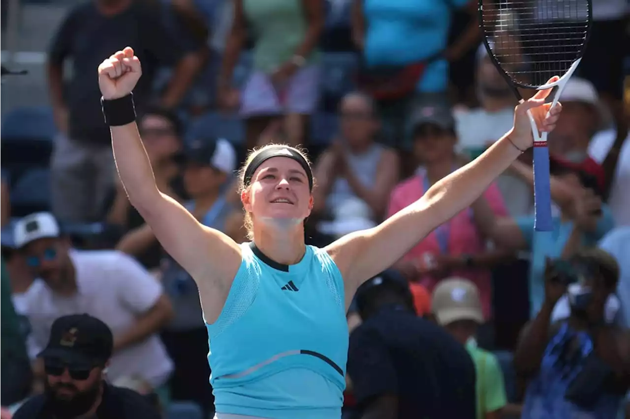 Muchova moves into US Open quarterfinals