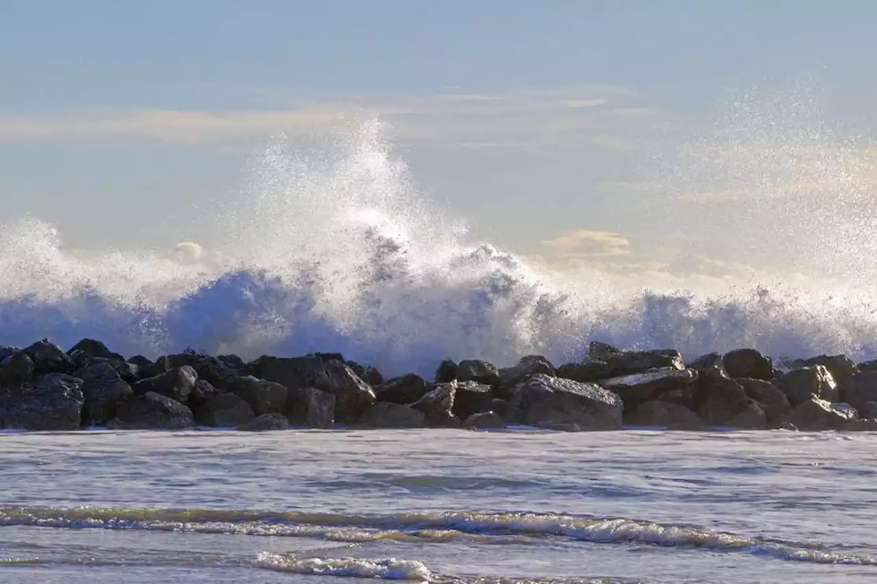 Alerte à la houle : attention aux fortes vagues sur le littoral de l'Hérault, de l'Aude et des Pyrénées-Orientales