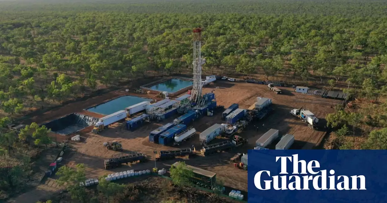 Fracking projects in NT risk exposing people to cancer and birth defects, report finds