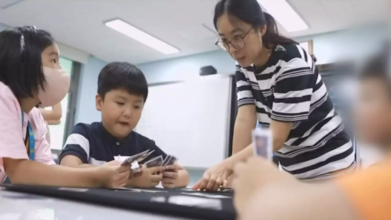 [밀착카메라] 선생님 대신 학부모가…어느 학교의 '특별한 돌봄'