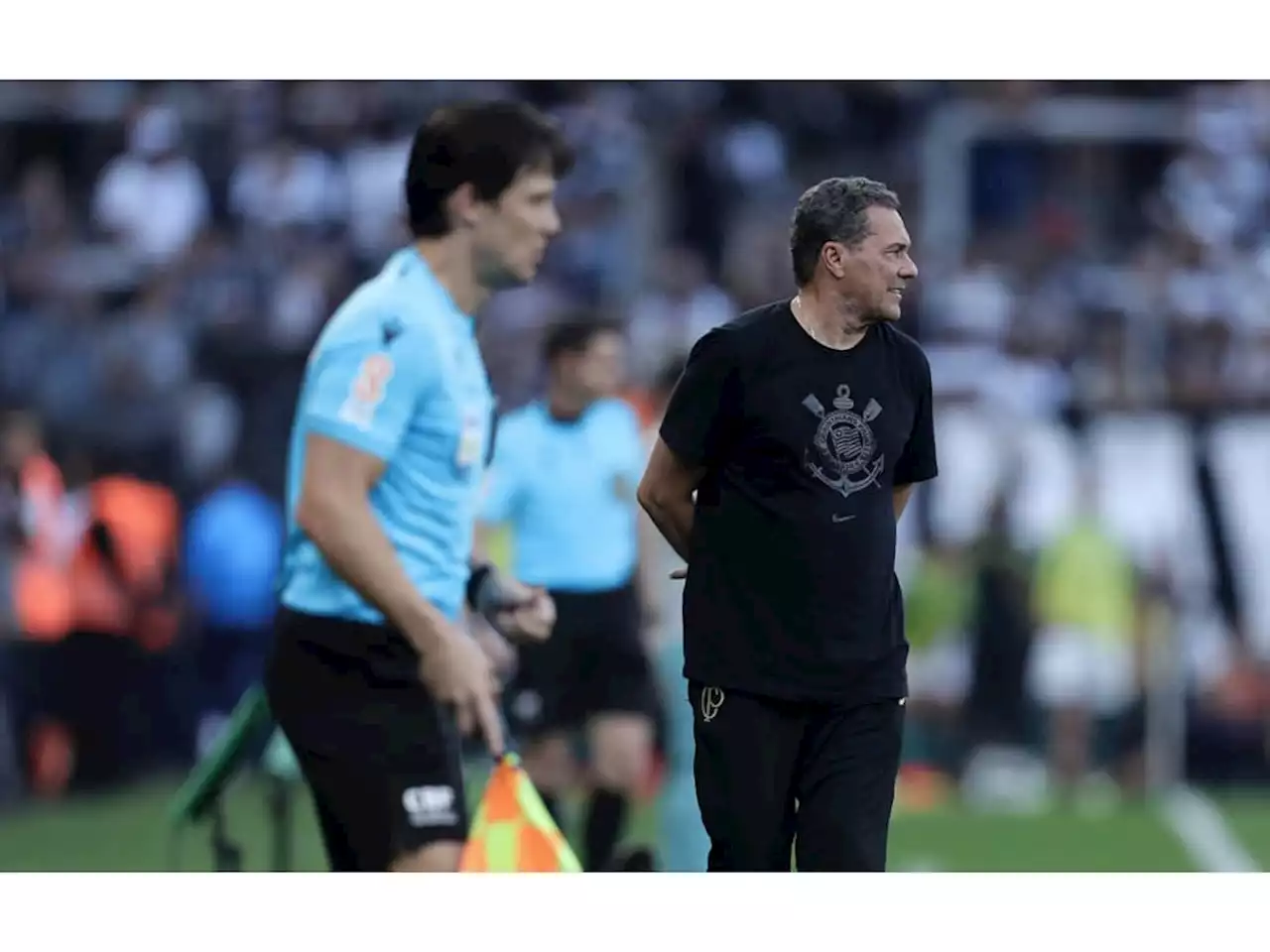 Luxemburgo diz não se sentir pressionado no Corinthians e explica ausência de Renato Augusto contra o Palmeiras