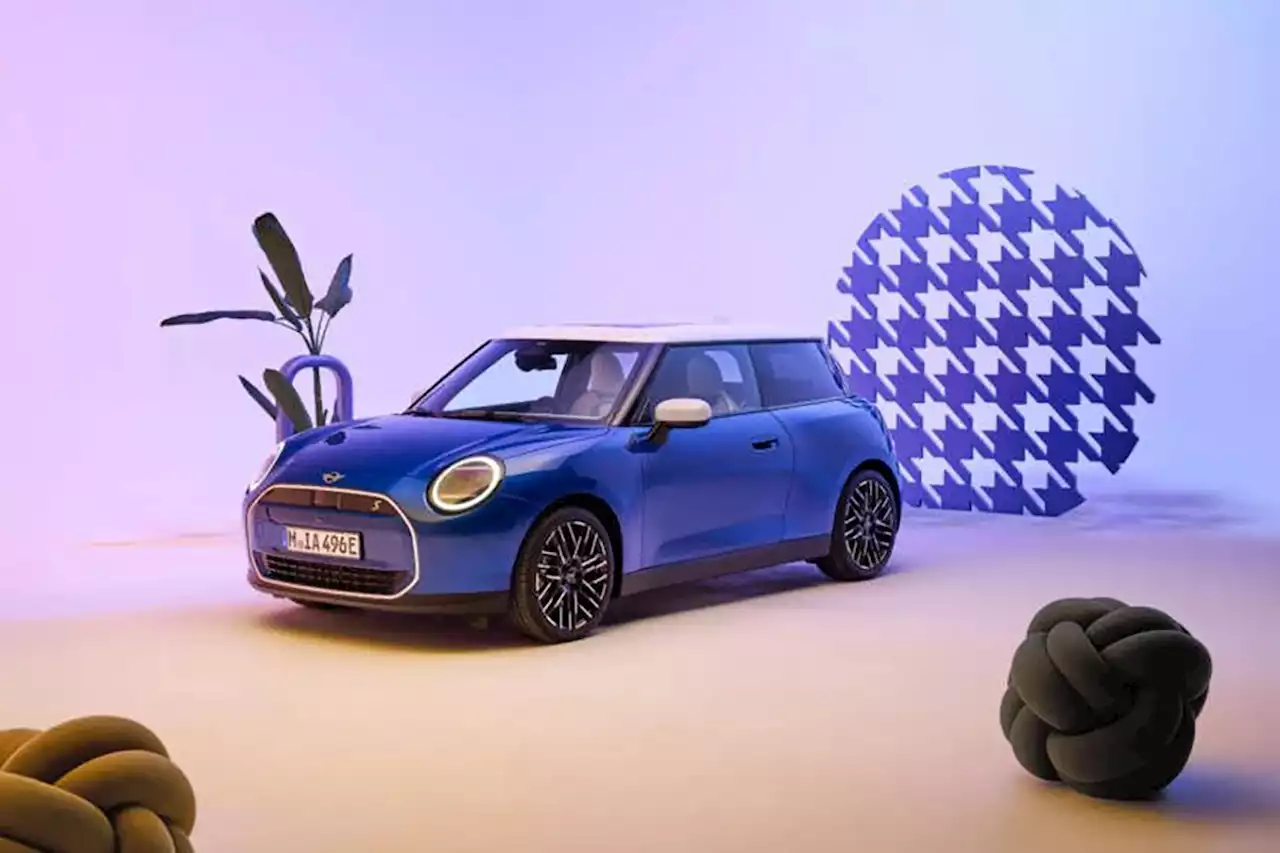 MINI Cooper Electric 2024 Debuts With A Refreshed Design