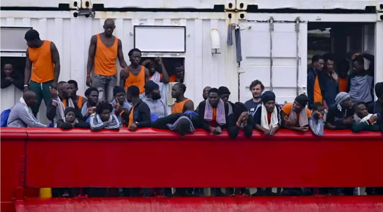 Migranti, Frontex: nel 2023-24 aumenteranno i flussi verso l'Ue