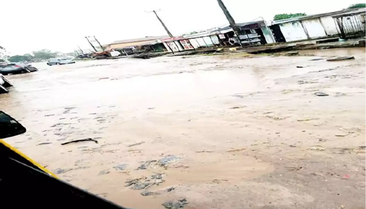 Lagos community laments bad road, seeks govt intervention