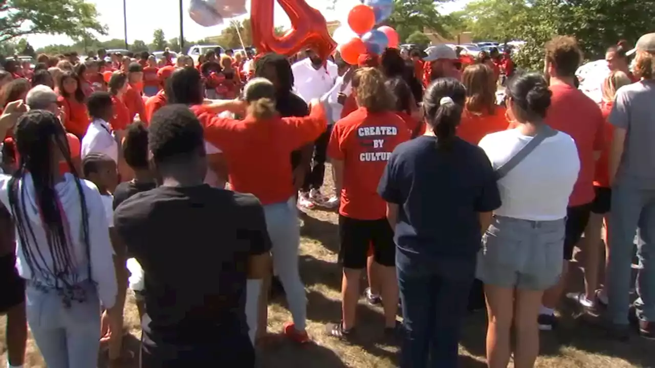 Classmates remember South Elgin High School students killed in crash