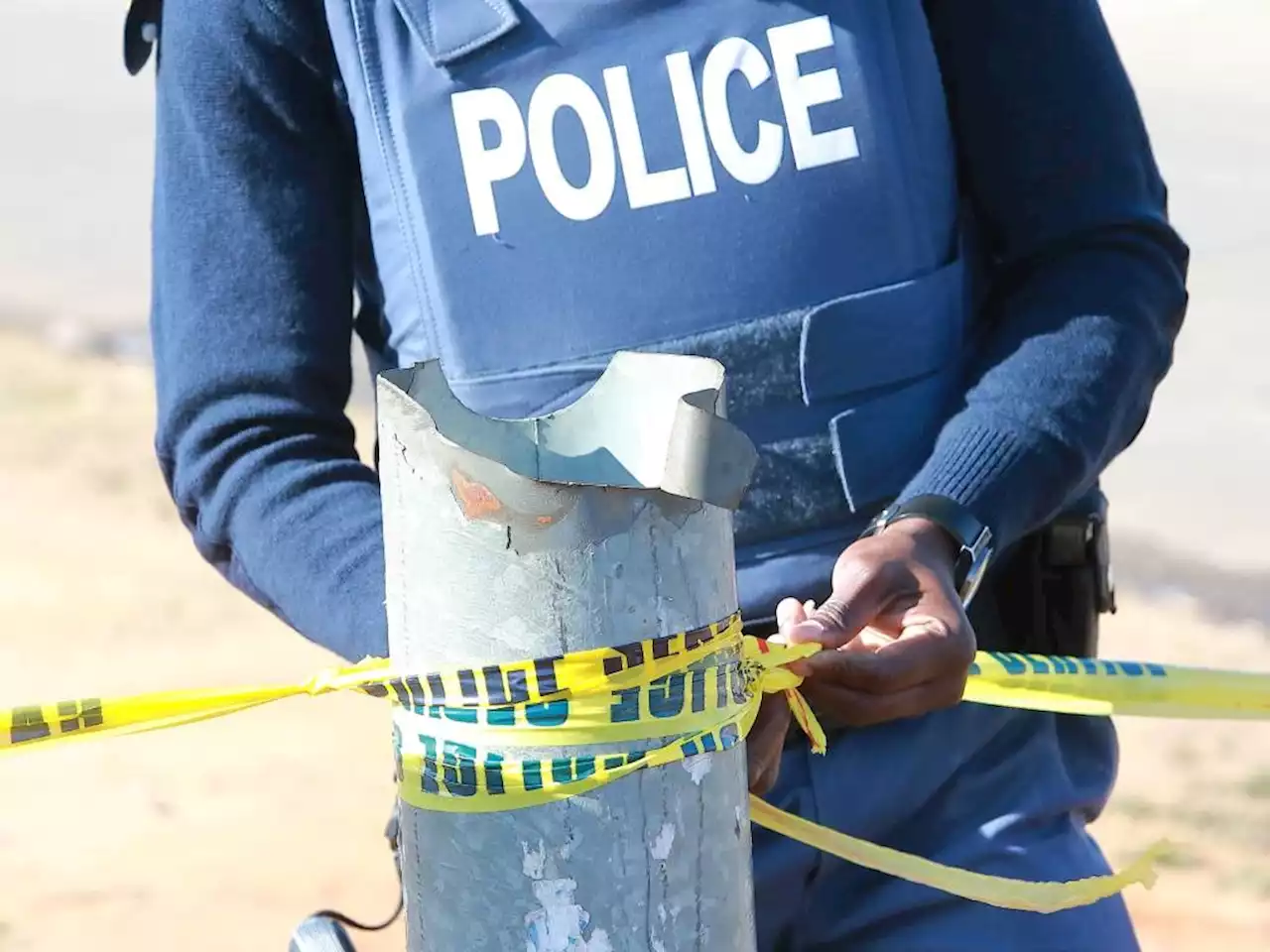 Joburg traffic cop killed, another injured after walking into robbery in progress at filling station