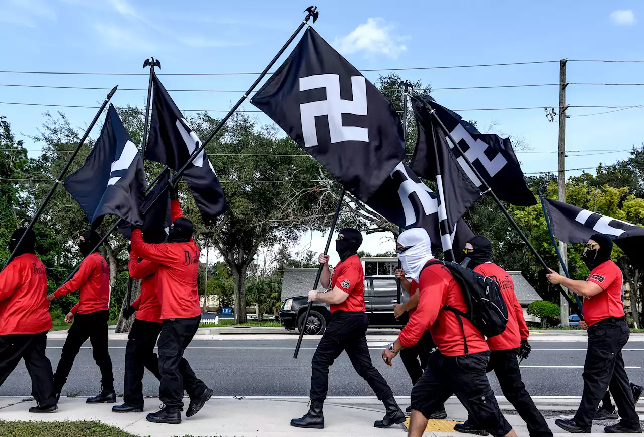 Video shows Black man confront neo-Nazis marching in Florida