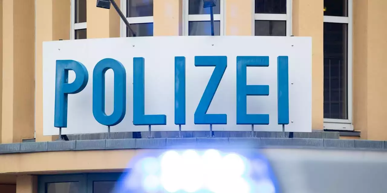 Wochenlang nicht dienstfähig: 24-Jähriger verletzt Polizeibeamte bei Verhaftung in Schwabach