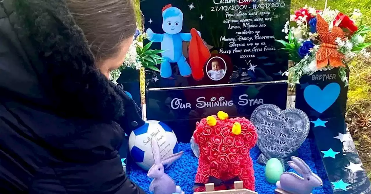 Mum ordered to pull down Night Garden memorial for her baby son