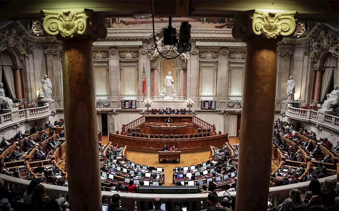 Saúde, impostos e habitação em destaque no arranque parlamentar