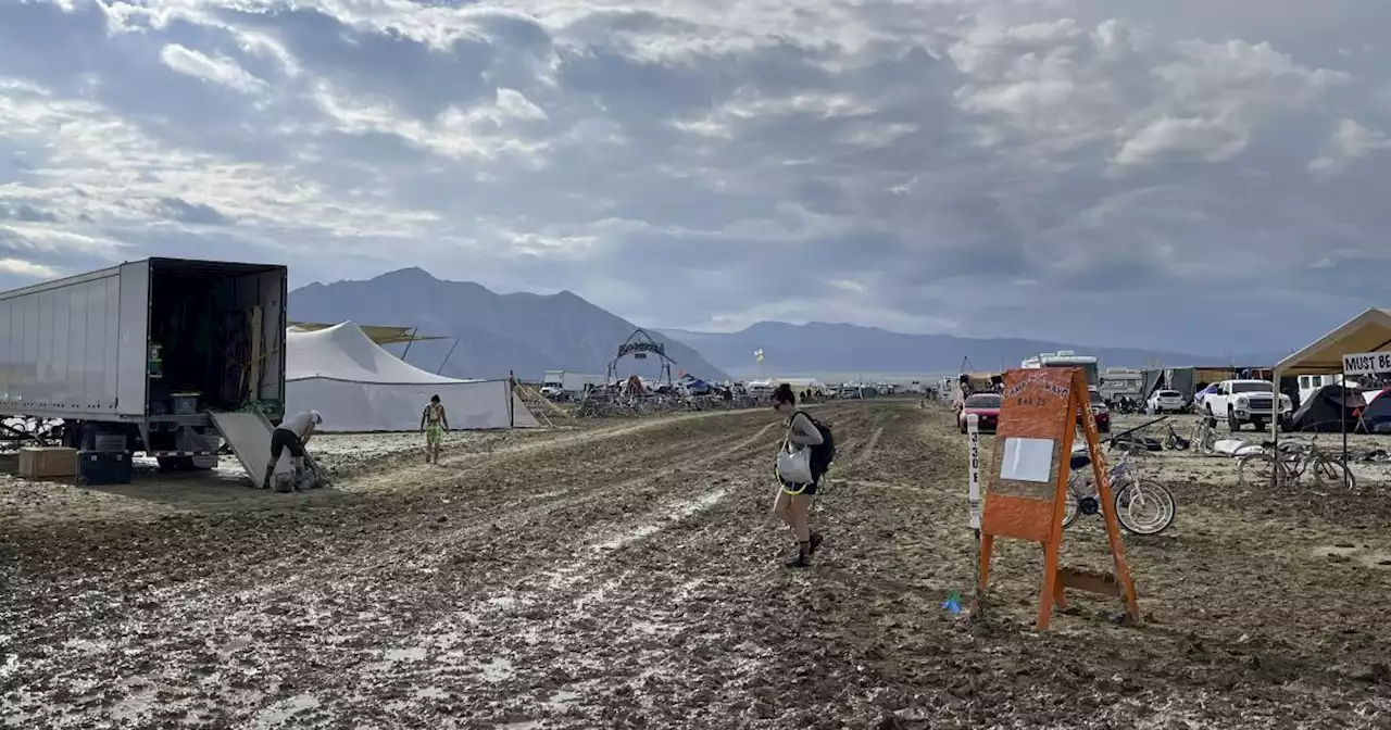 El Burning Man se vuelve una pesadilla, con miles de asistentes intentando escapar