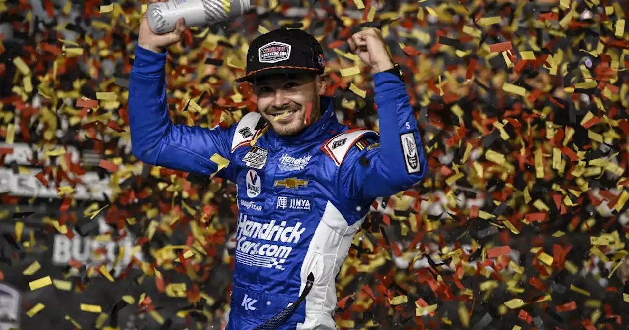 Larson se queda con la primera carrera de postemporada en NASCAR