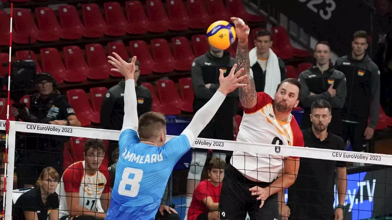 0:2-Satzrückstand gedreht - Deutsche Volleyballer nach Krimi im EM-Achtelfinale