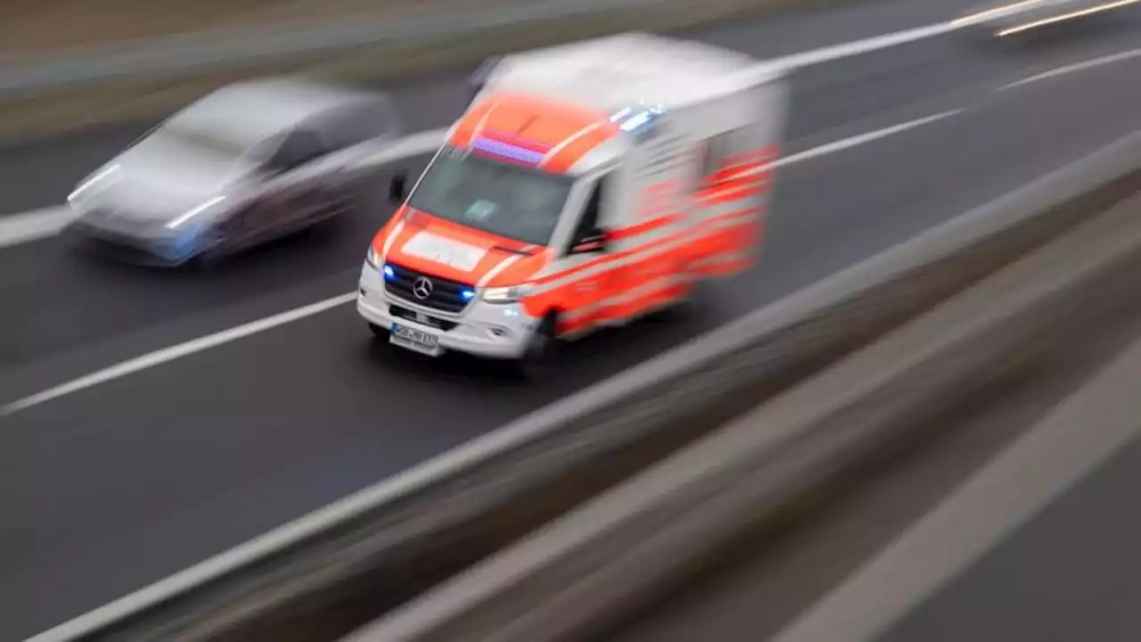 Sieben Verletzte nach Massenkarambolage auf der A5