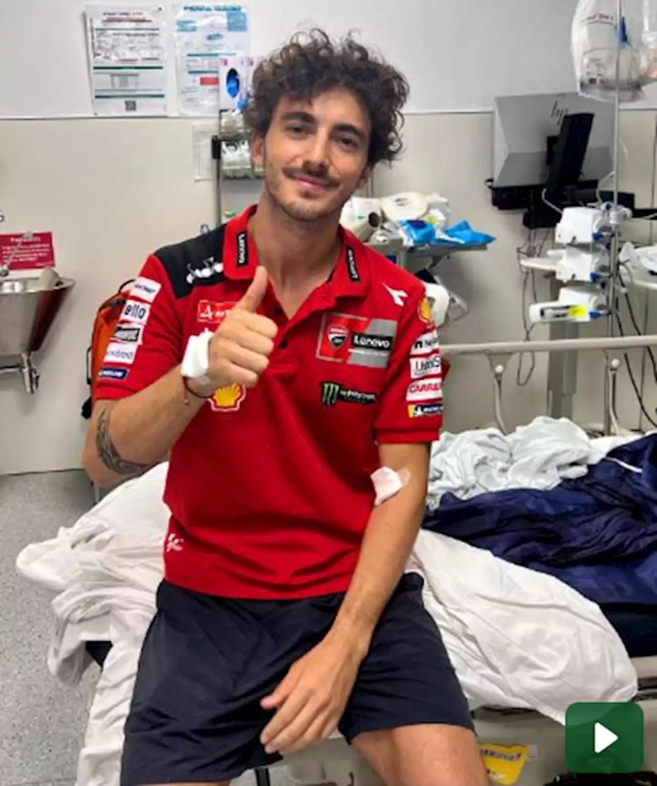 Bagnaia esce dall'ospedale, nessuna frattura: 'Farò di tutto per essere a Misano'