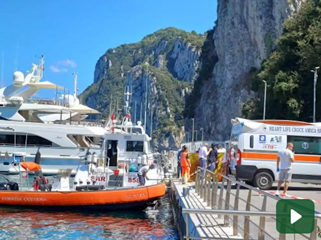 Mistero a Capri, trovato morto in mare il costumista di Sorrentino