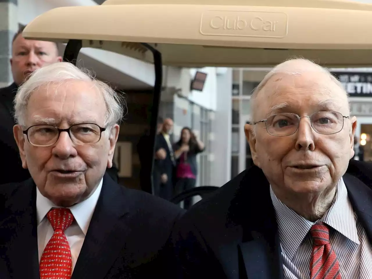 Charlie Munger pockets $70,000 a year from a $1,000 investment he made in 1962 - and has likely raked in over $1 million in total