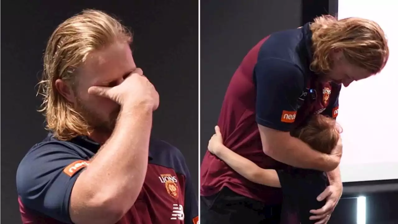 Loyal AFL clubman moved to tears in emotional farewell