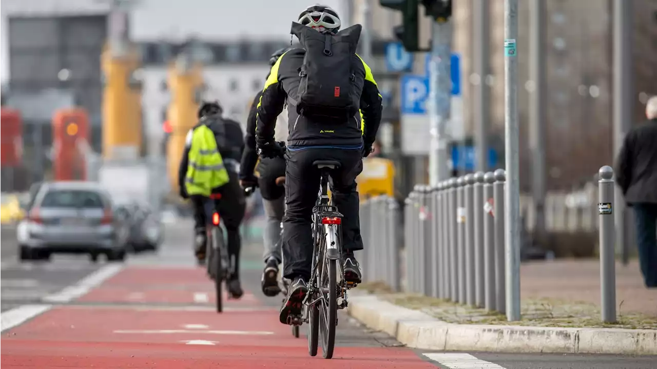 Verkehrssenatorin befürwortet Helmpflicht für Radfahrer