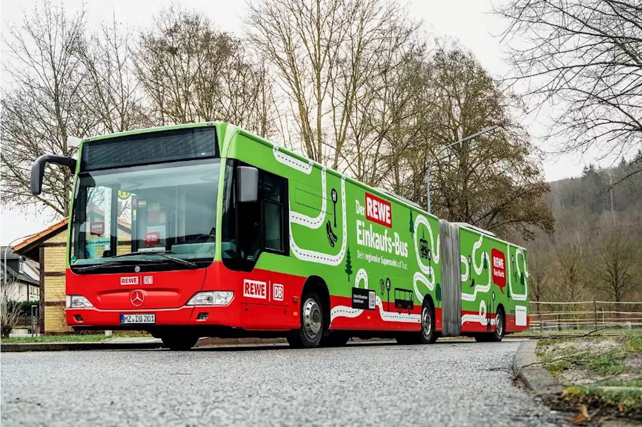 REWE und Deutsche Bahn starten Einkaufs-Bus für ländliche Gebiete