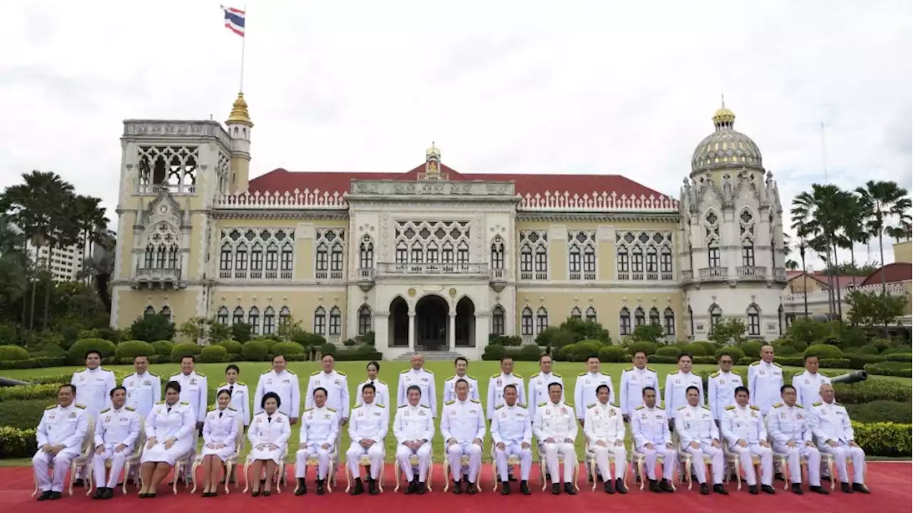 Thailand's new government takes office as Cabinet members take oath in front of king