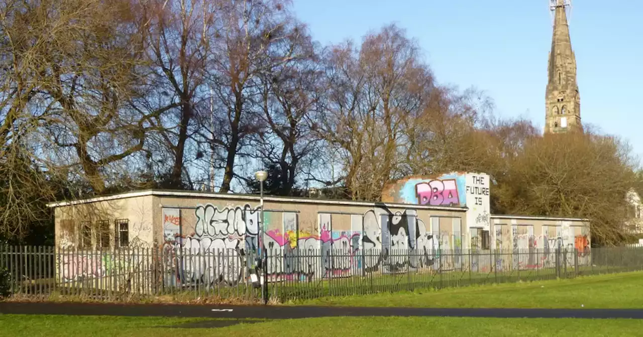 Queens Park eyesore transformation plan as group bids to revamp old changing rooms