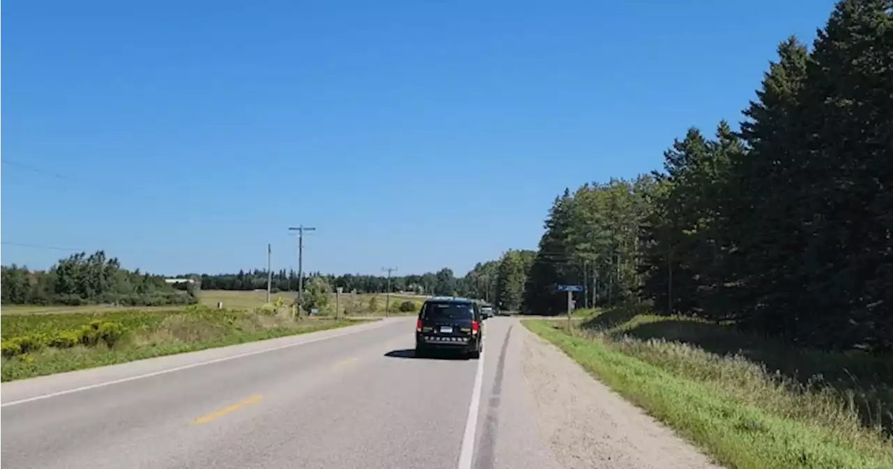 Labour Day crash in Wellington County, Ont. kills motorcyclist