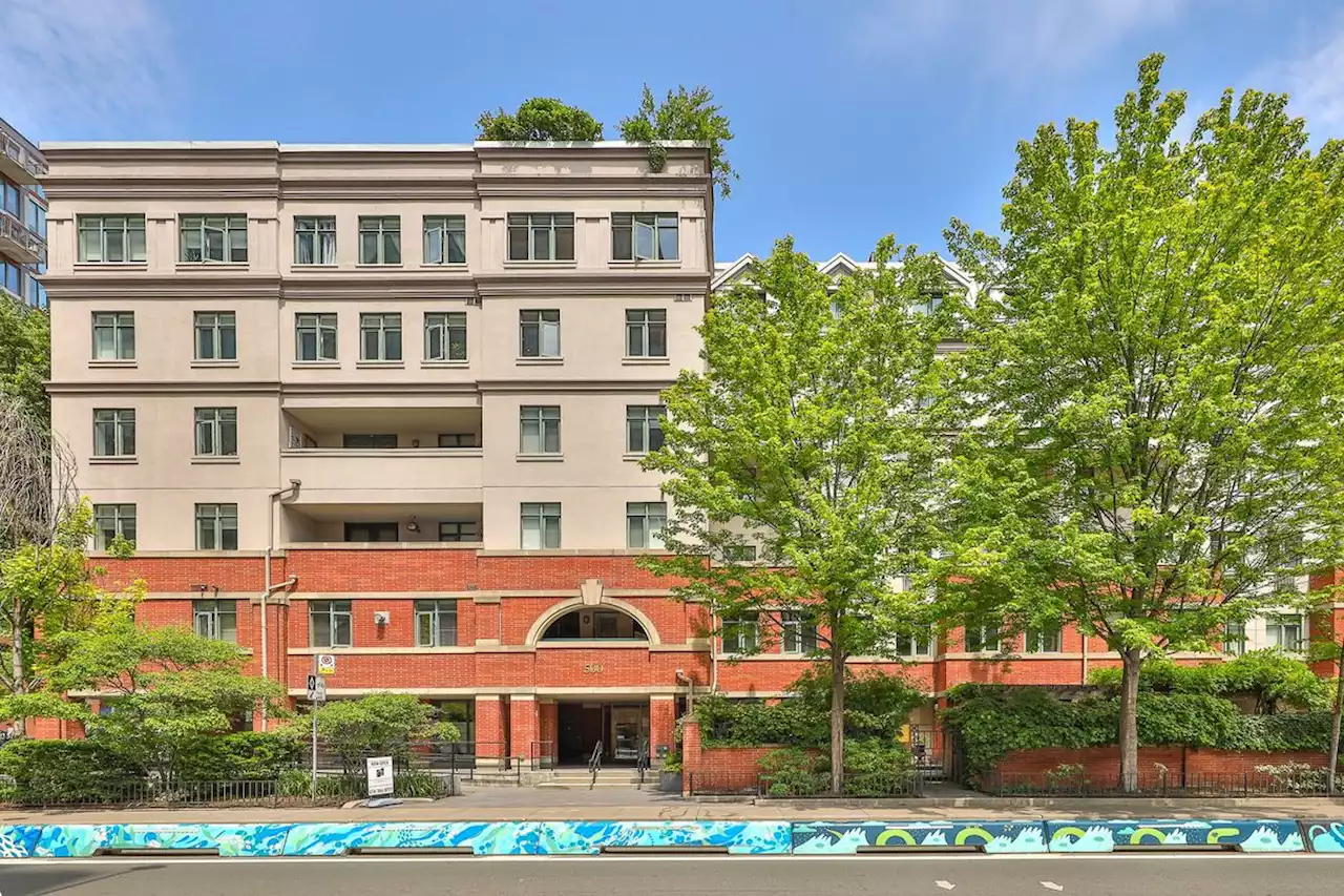 Buyer and building resident moves up into penthouse suite with $1.47-million sale