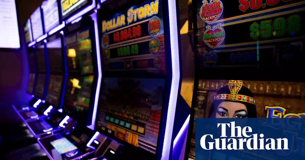 Victorian AFL clubs raked in $40m from poker machines last financial year