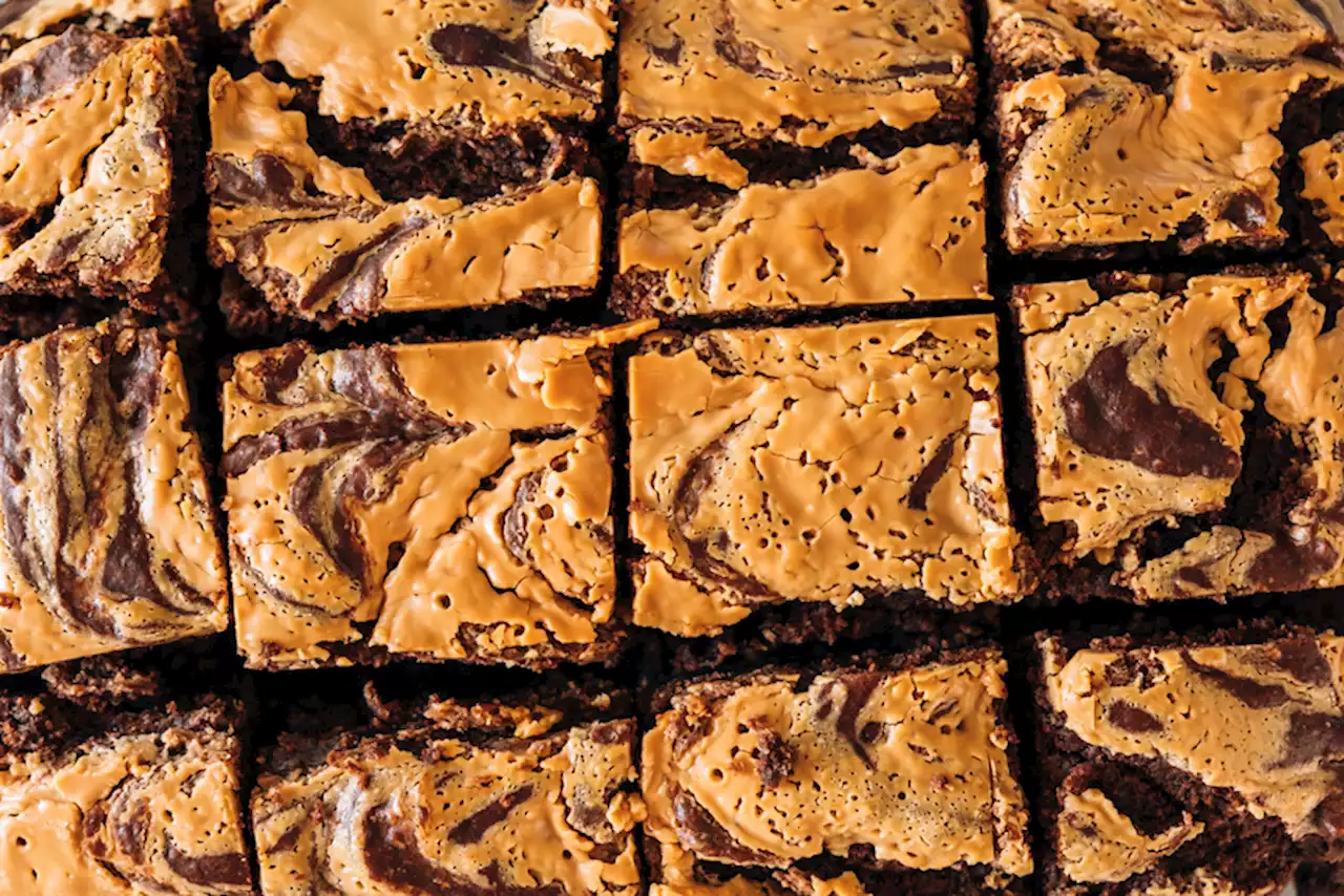 We’re Making These Dietitian-Approved Peanut Butter Swirl Fudge Brownies on Repeat