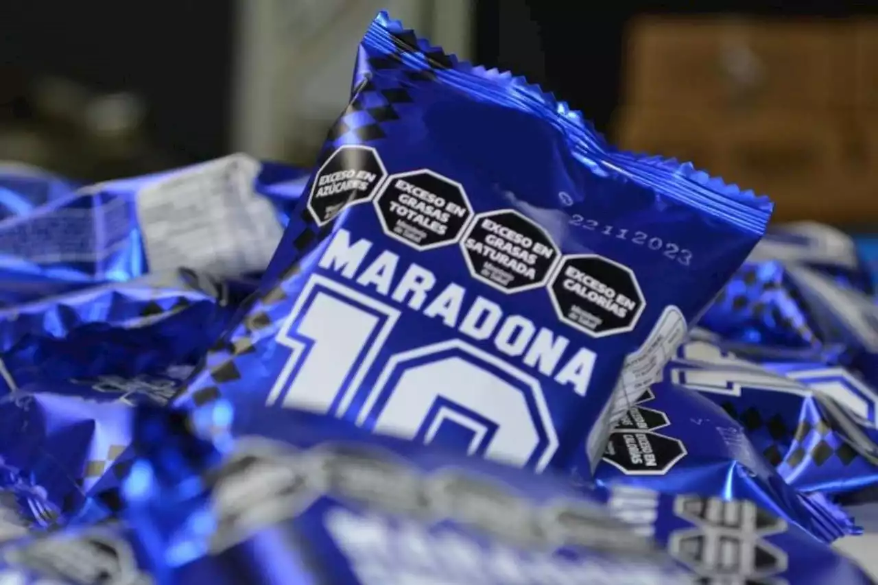 La historia detrás del alfajor fabricado en Florencio Varela que homenajea a Maradona y recuerda uno de sus momentos más difíciles