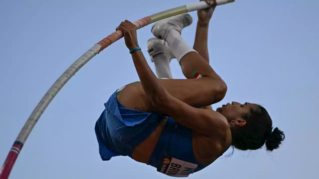 Atletica: Roberta Bruni vola con l’asta a 4,73 metri, nuovo record italiano