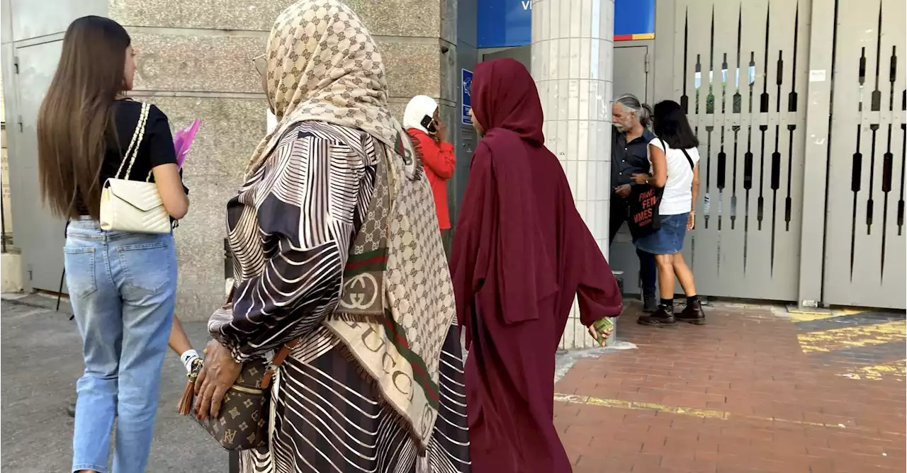 France: l'interdition de l'abaya à l'école créé des 'risques élevés de discriminations'