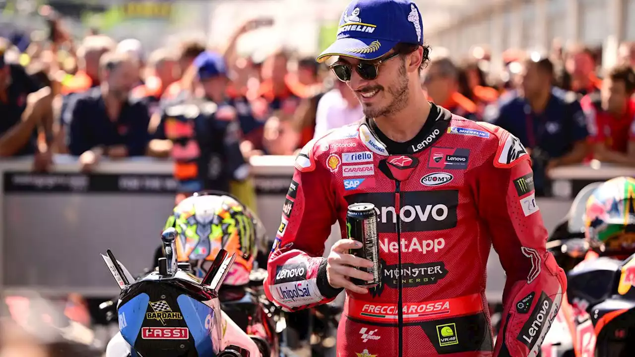 Pakai Tongkat, Francesco Bagnaia Ungkap Penyebab Terpelanting dari Motornya di MotoGP Catalunya