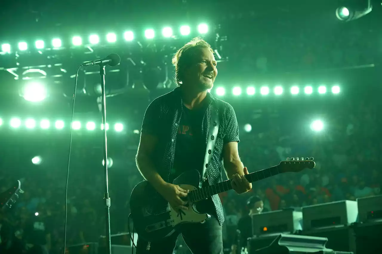 See the epic Pearl Jam Chicago merchandise for United Center shows, including throwbacks to the '90s Bulls