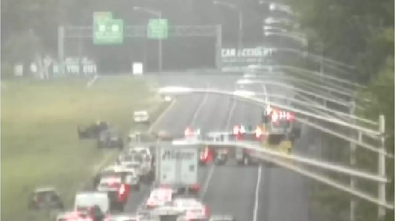 Person killed in motorcycle crash on I-84 in Farmington, Conn.