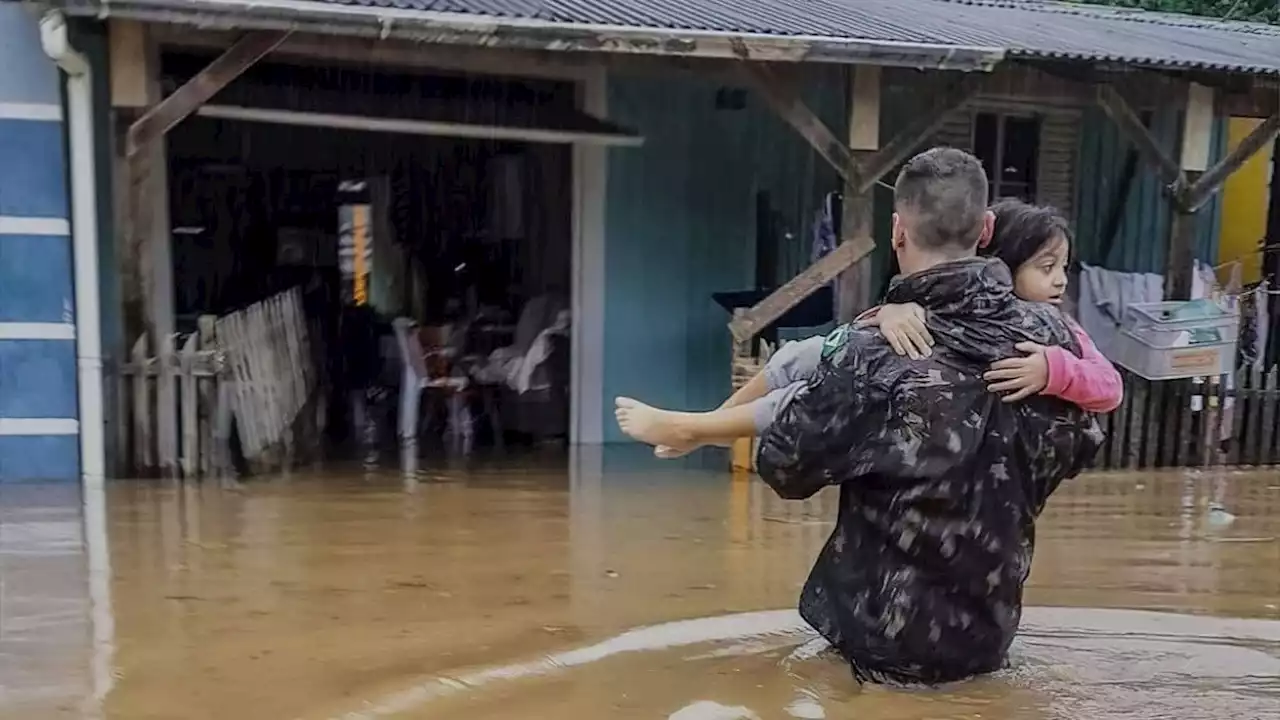 Sobe para 21 o número de mortos devido ao ciclone no Rio Grande do Sul