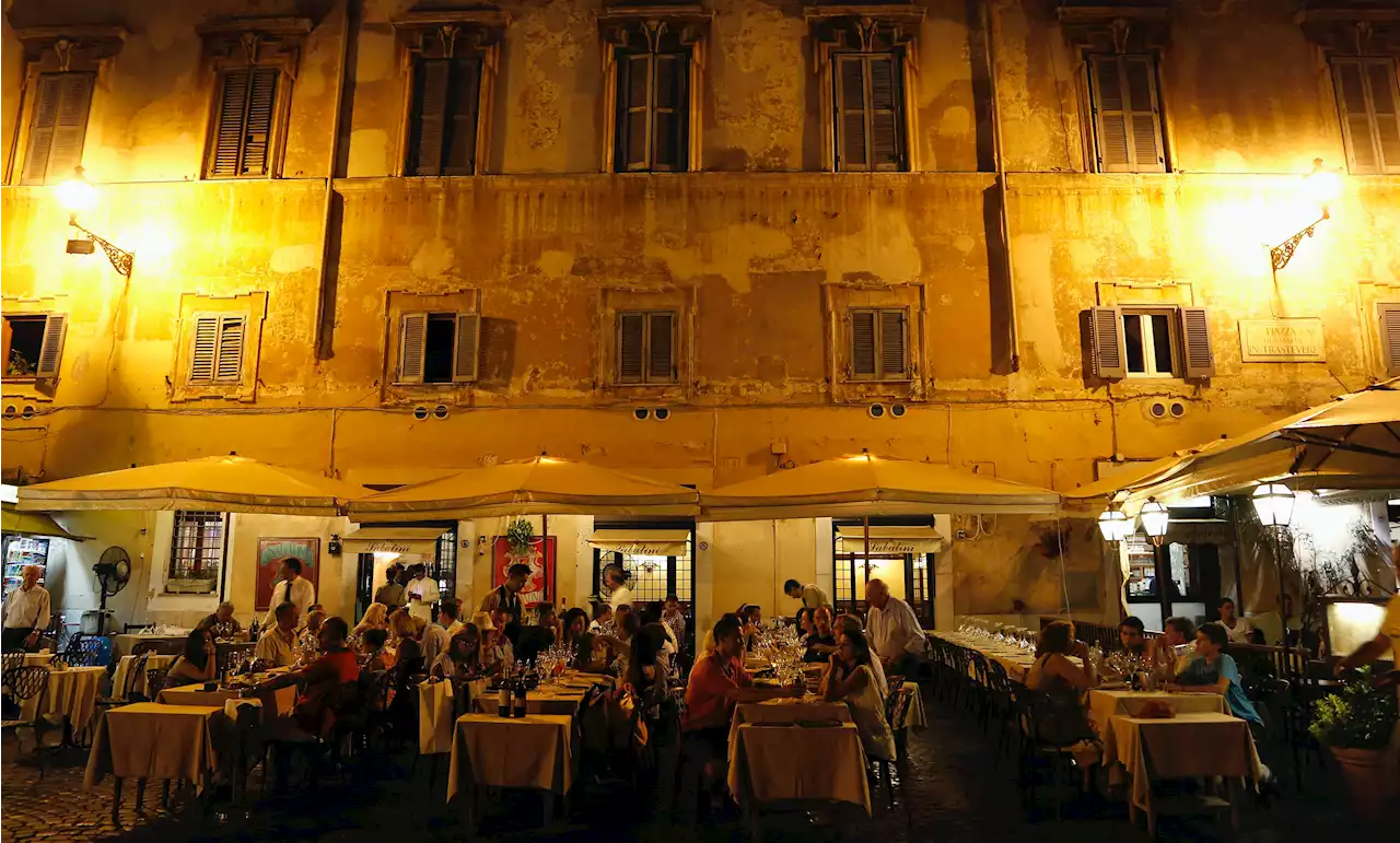 Italy's service sector contracts in August for first time in 2023 -PMI