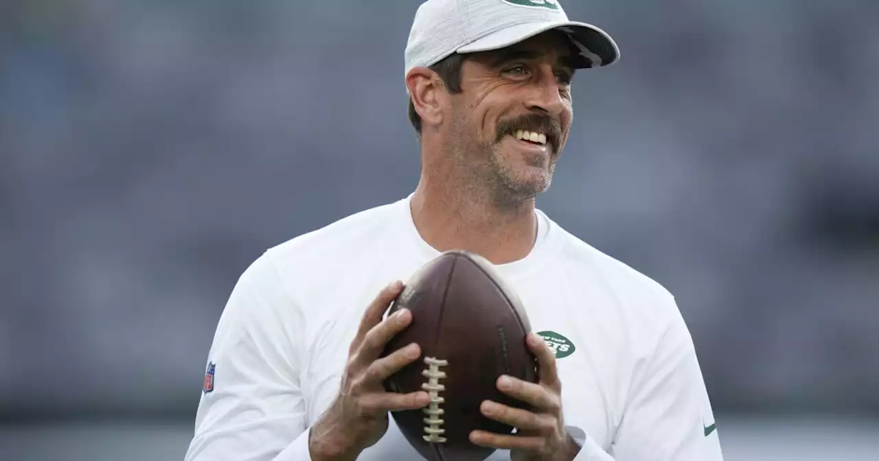 Aaron Rodgers acapara la atención en su intento de convertir a los Jets en contendientes al título