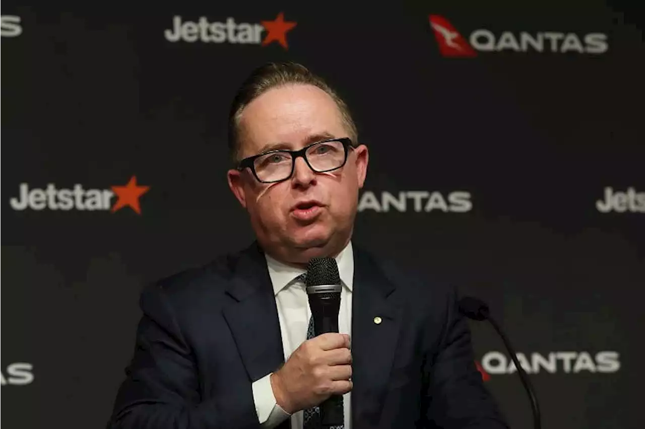 Qantas CEO Alan Joyce steps down early after horror final weeks