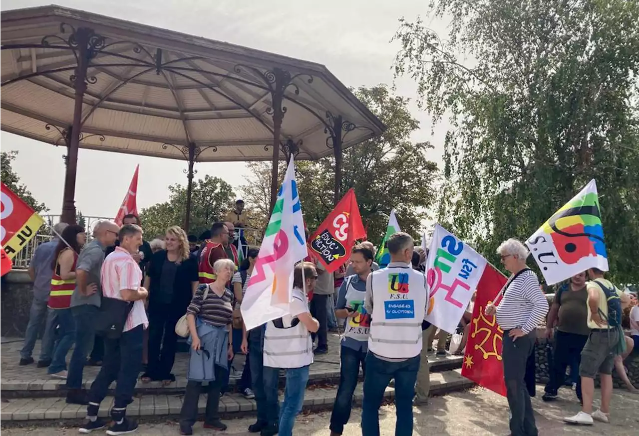 Emmanuel Macron à Orthez : petite mobilisation pour la manifestation matinale