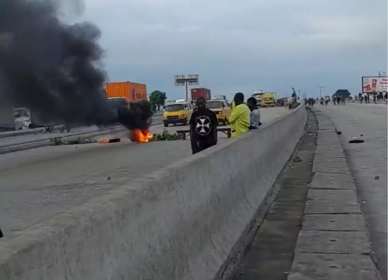 One killed as Lagos task force clash with drivers in Mile 2