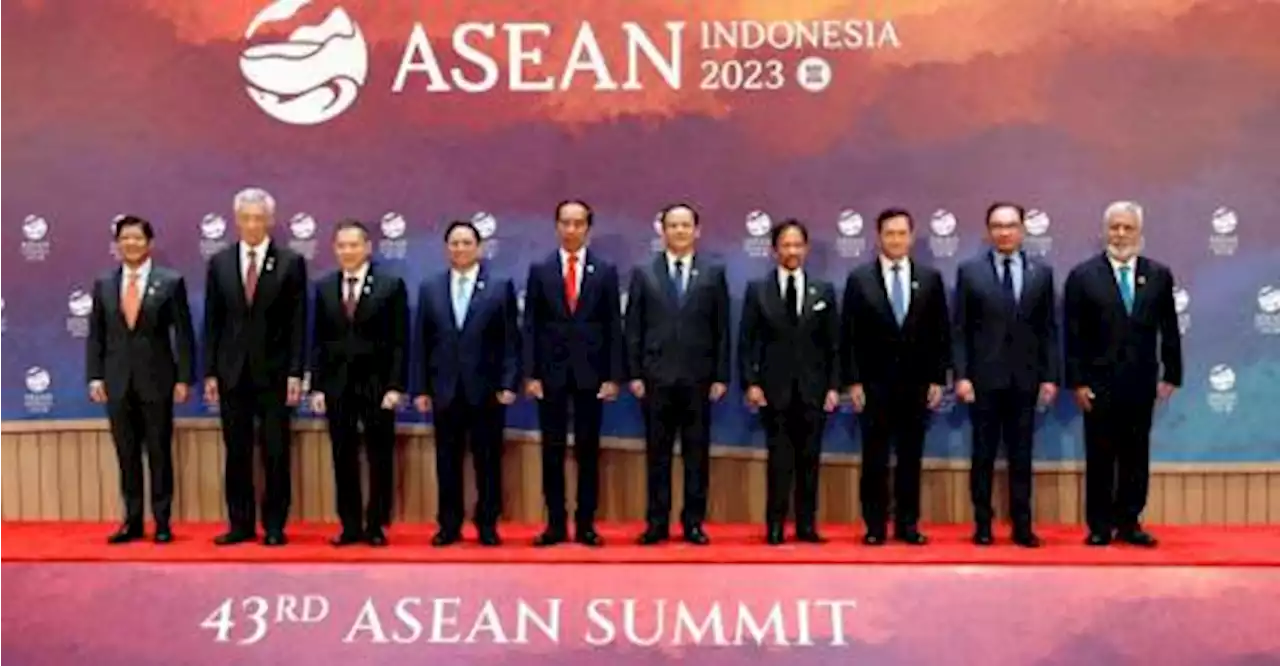 PM tells Asean leaders to guard group against major powers’ divisive actions