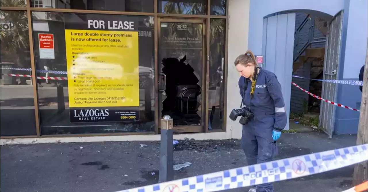 Suspicious fire near tobacconist 'likely linked' to arson attacks in Melbourne