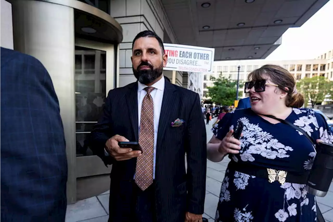 Il leader dei Proud Boys condannato a 22 anni di carcere - Notizie