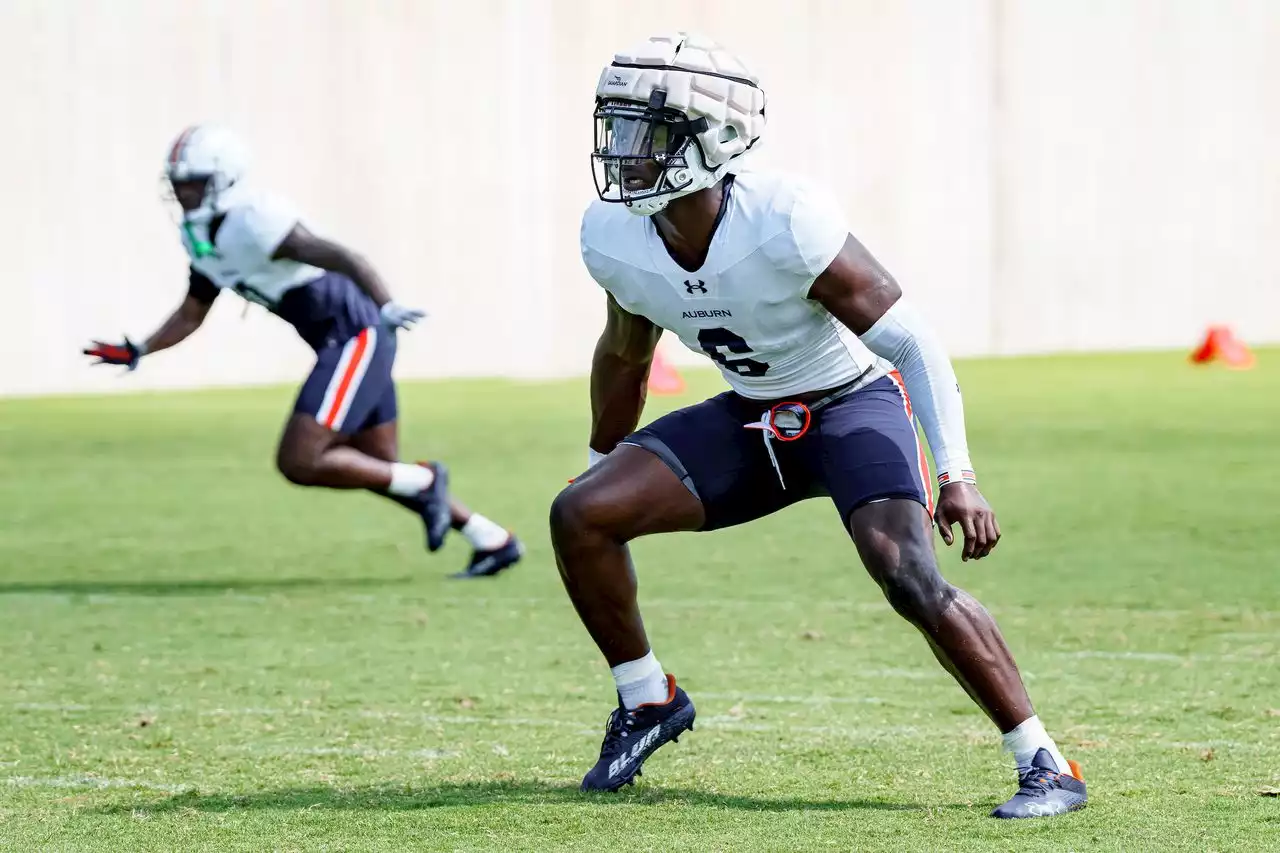 Auburn LB Austin Keys not on field during open practice period