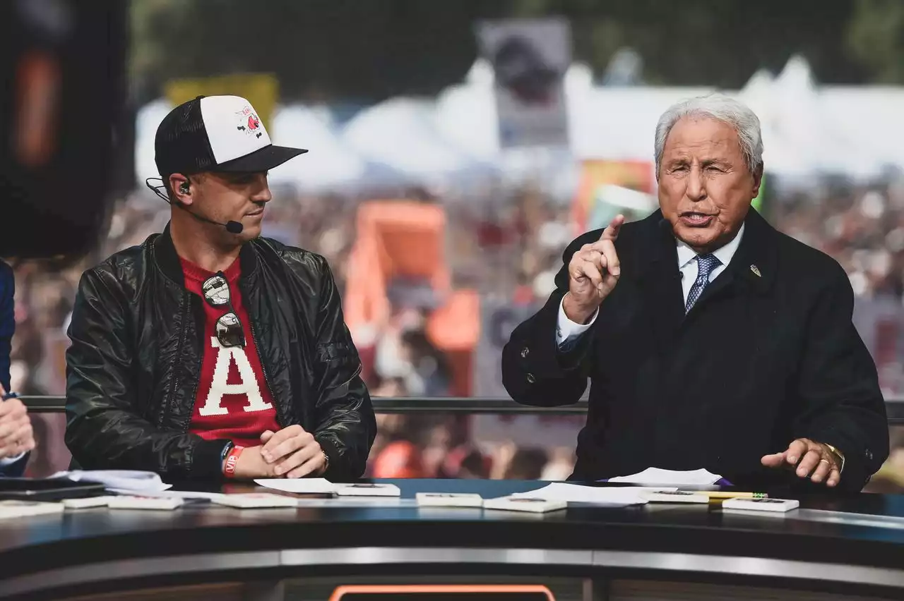 Who should be the ESPN College GameDay guest picker for Alabama-Texas?