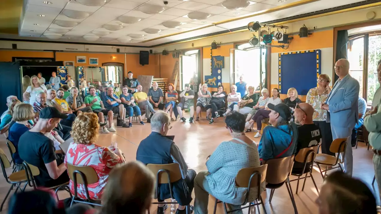 Nachbarn wehren sich gegen Flüchtlings-Haus in Reinickendorf