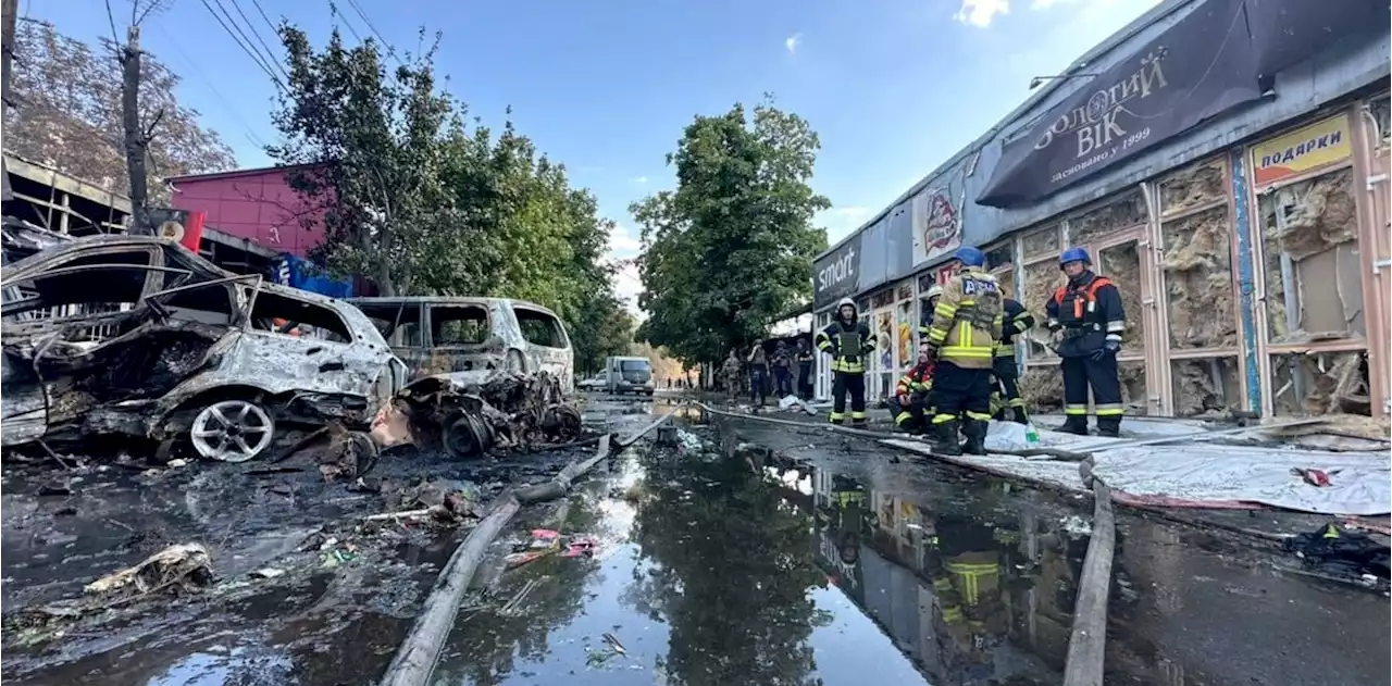 Guerra en Ucrania: Rusia bombardea un mercado y deja al menos 16 muertos